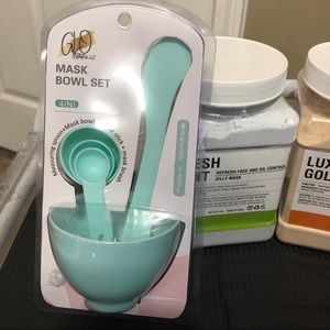GLO Esthetics bowl set